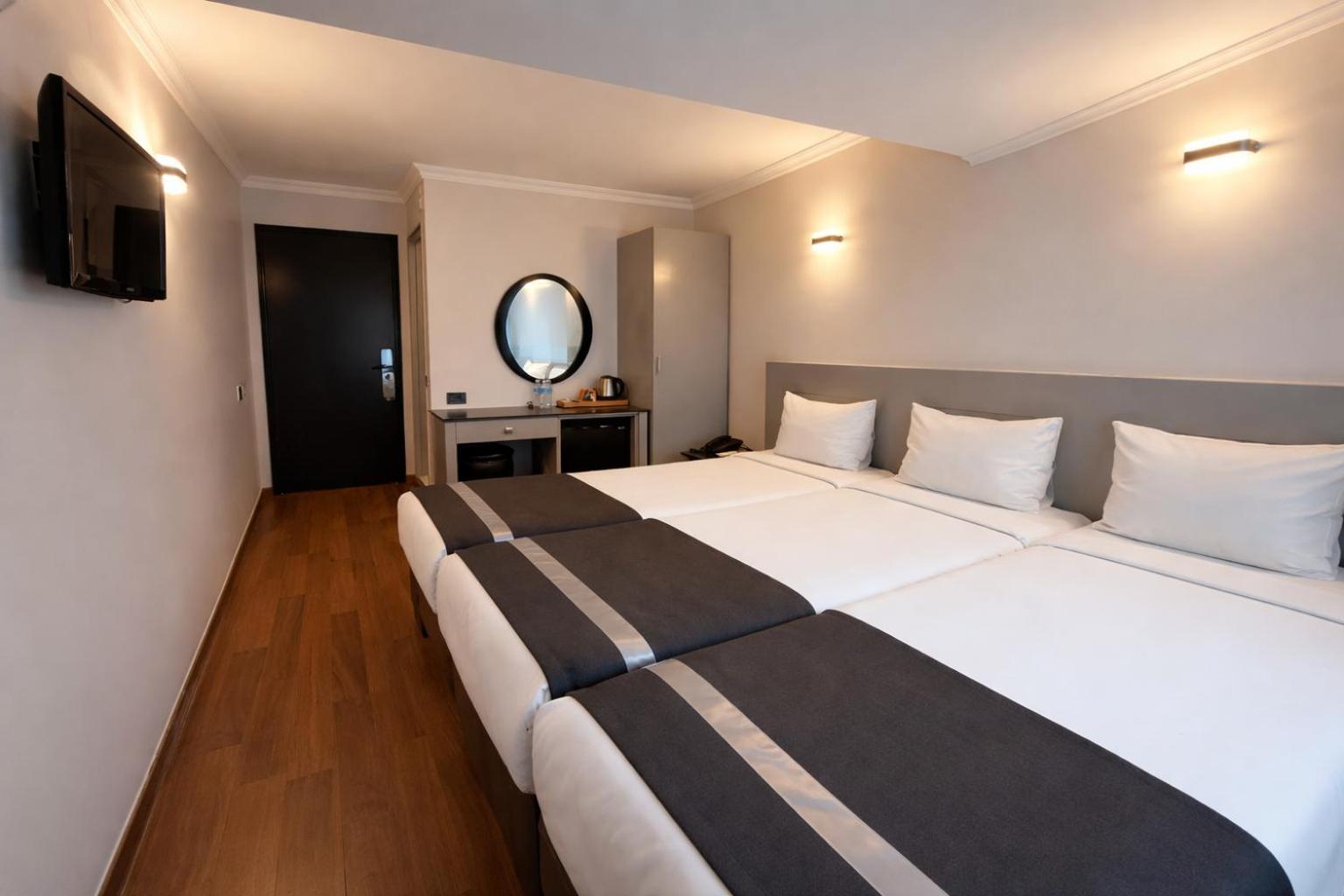 Peak Star Hotel — Photos 1